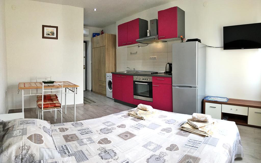 Apartments Europe Сплит Экстерьер фото